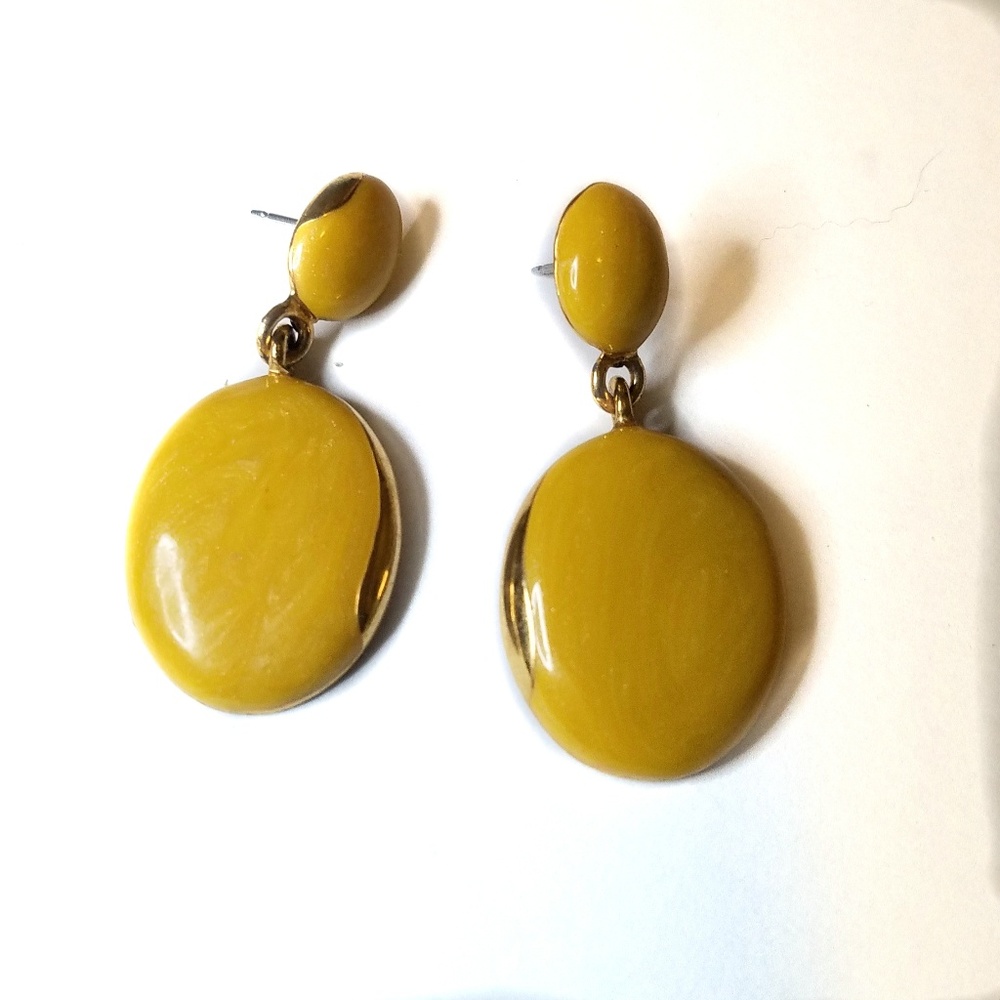 Vintage yellow and gold earrings